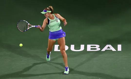  克雷吉茨科娃双打配合精妙，澳网女双搭档捧杯