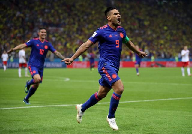  世界杯预选赛激战正酣多支球队争夺出线权