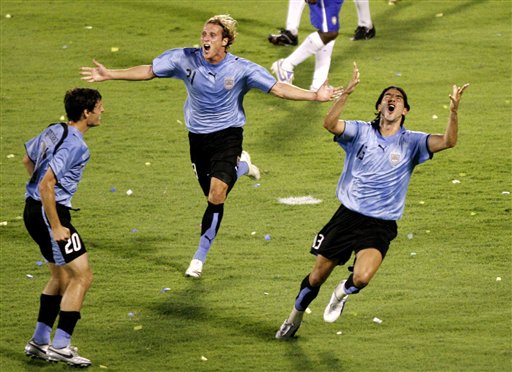  美洲杯决赛，阿根廷点球战胜巴西